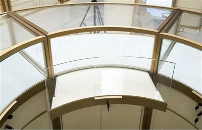 Silver Jewelry Mall kiosk